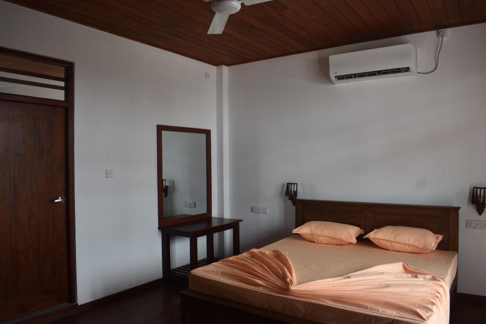 Hotel Ocean View Cottage Hikkaduwa Eksteriør bilde