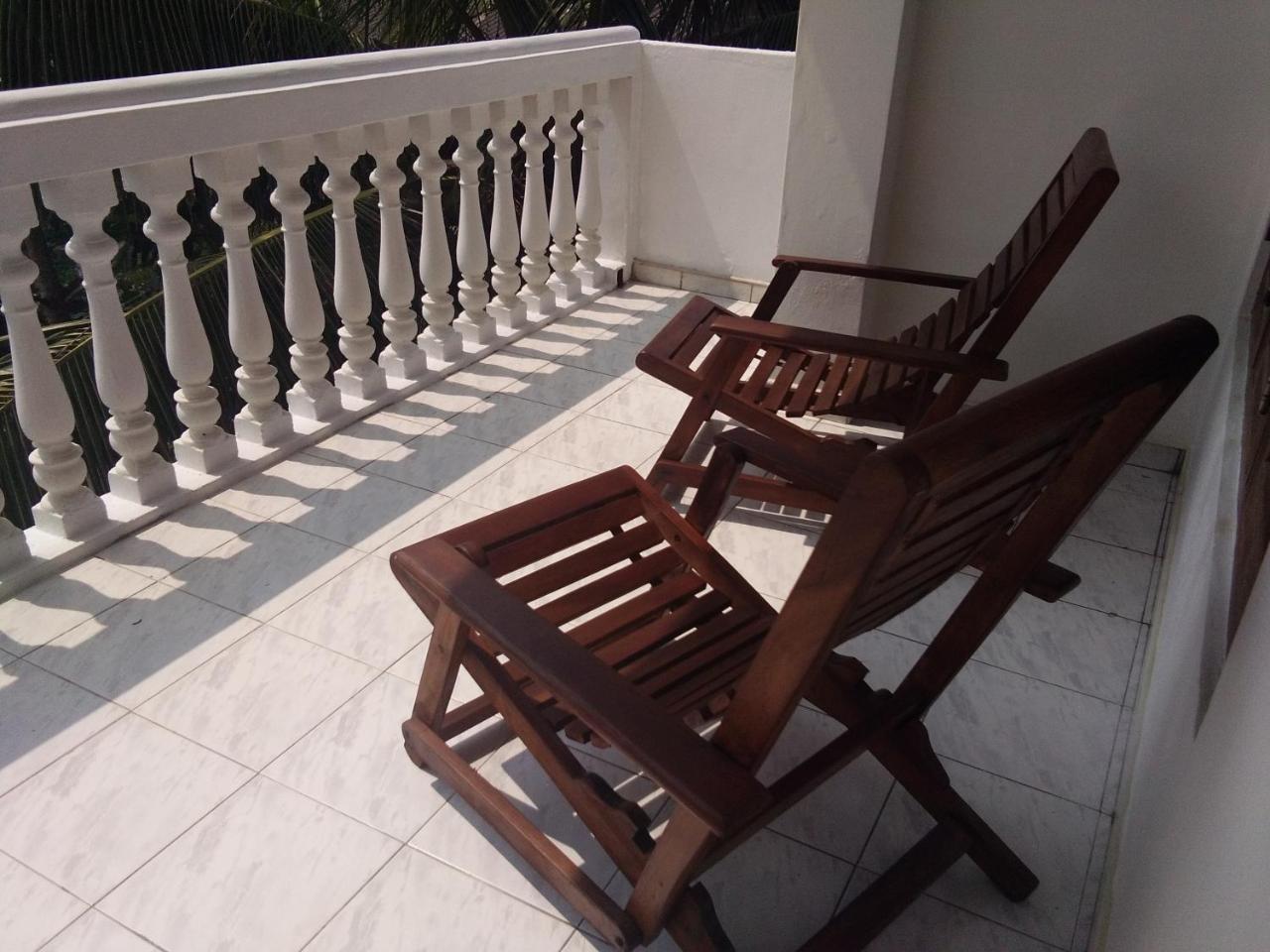 Hotel Ocean View Cottage Hikkaduwa Eksteriør bilde