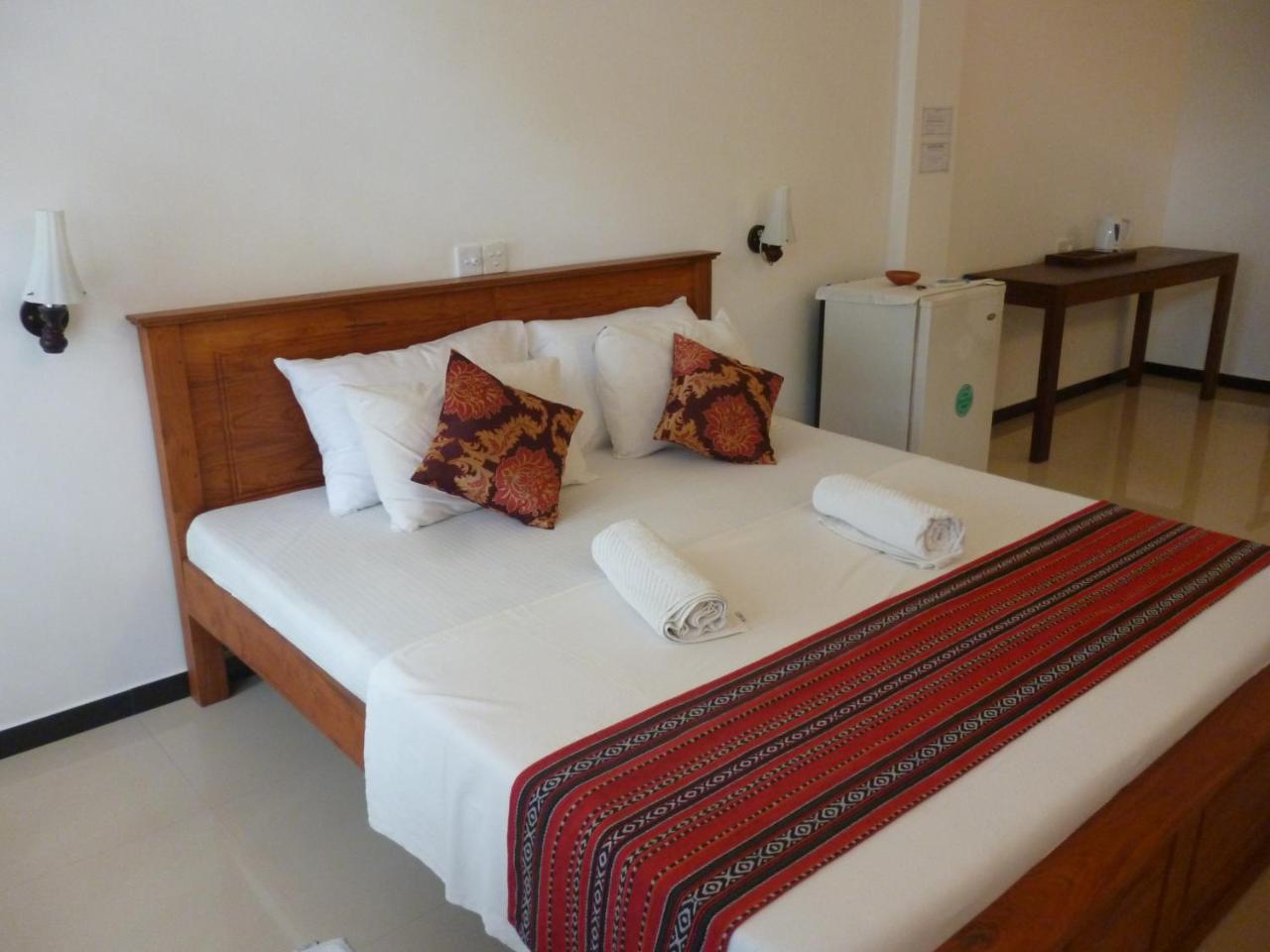 Hotel Ocean View Cottage Hikkaduwa Eksteriør bilde