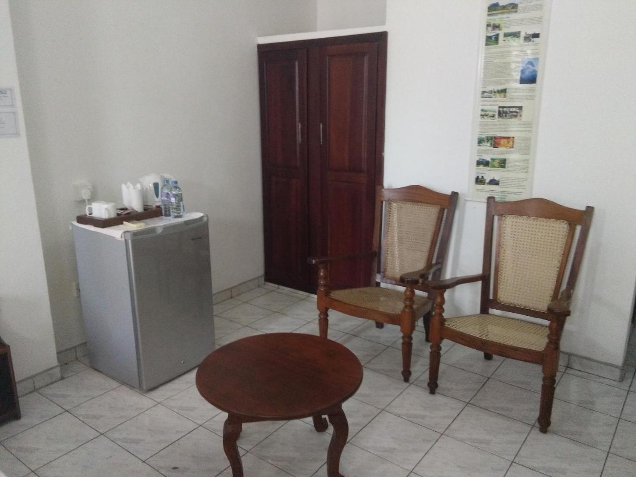 Hotel Ocean View Cottage Hikkaduwa Eksteriør bilde