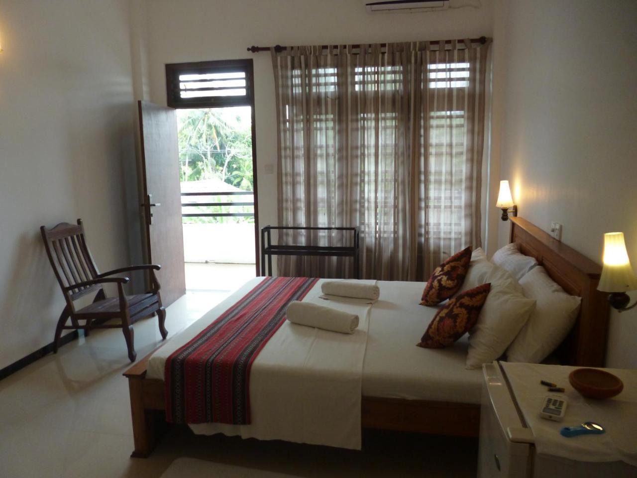 Hotel Ocean View Cottage Hikkaduwa Eksteriør bilde
